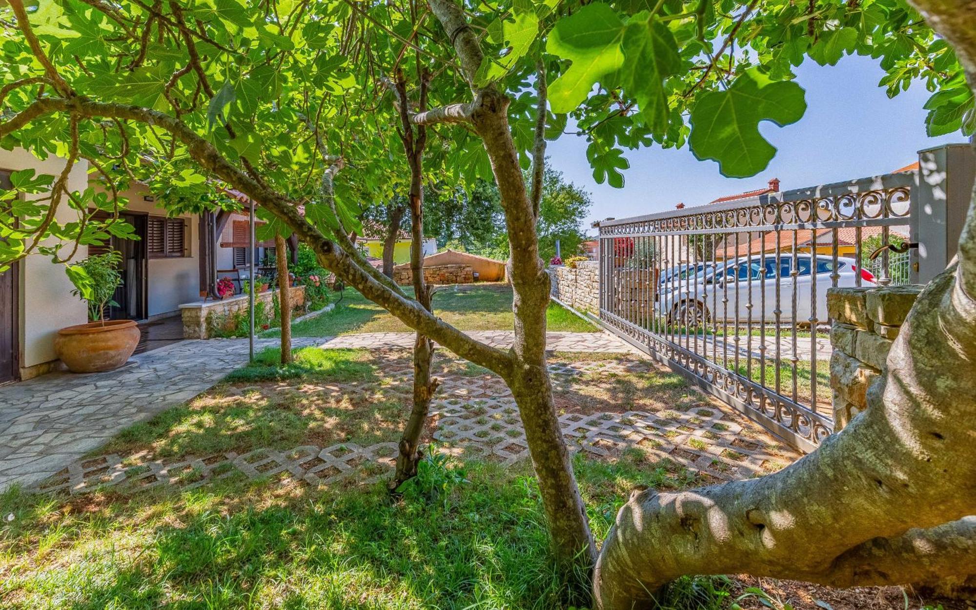 Apartment Eva Medulin Zewnętrze zdjęcie